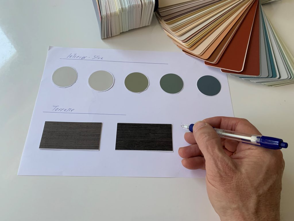 Vi lager fargeforslag til ditt prosjekt slik at du letter får et intrykk av resultatet